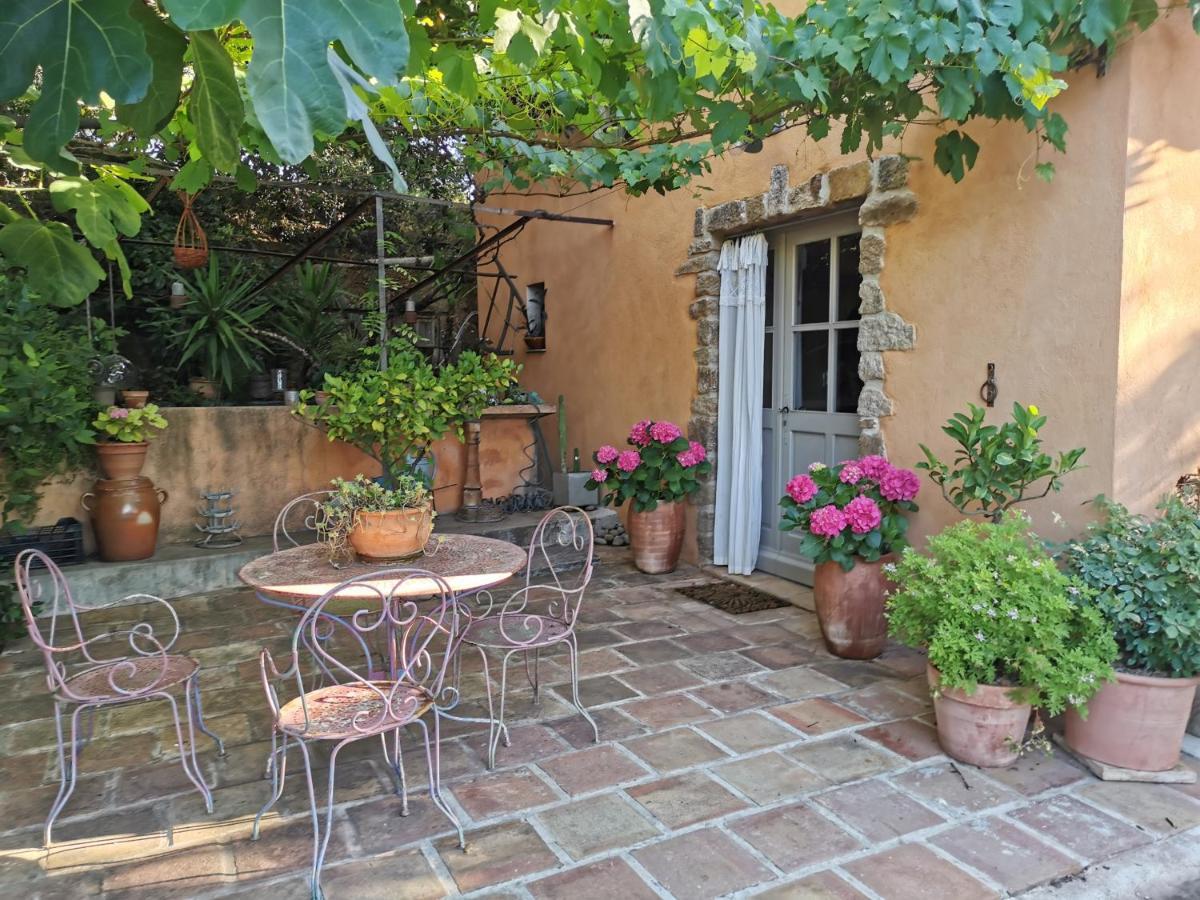 Hotel Les Anes De Petit Jean Pierrefeu-du-Var Exterior foto